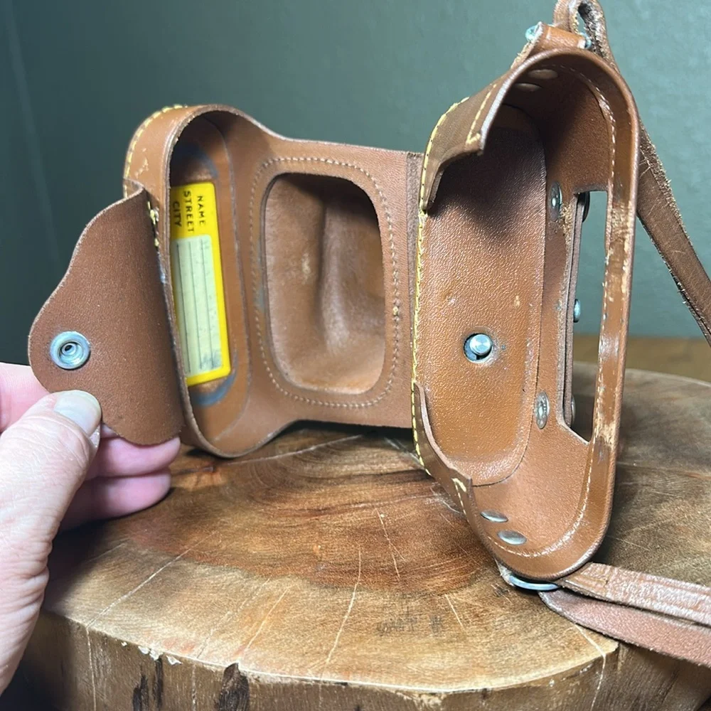 KODAK Signet 35 with Leather Kodak Case - Picture 16 of 16